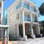Enea ホテル 3*