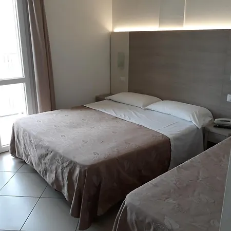 Enea Hotel 3*
