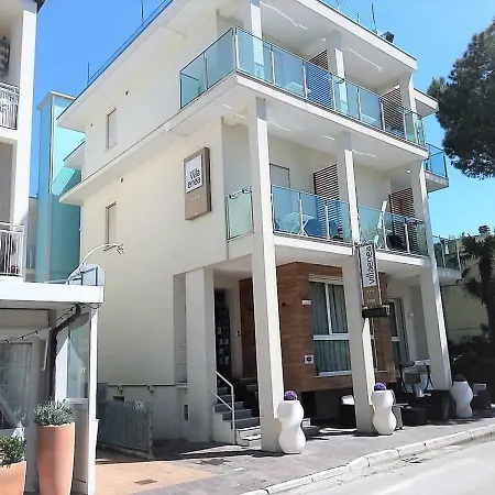 Enea Hotel 3*